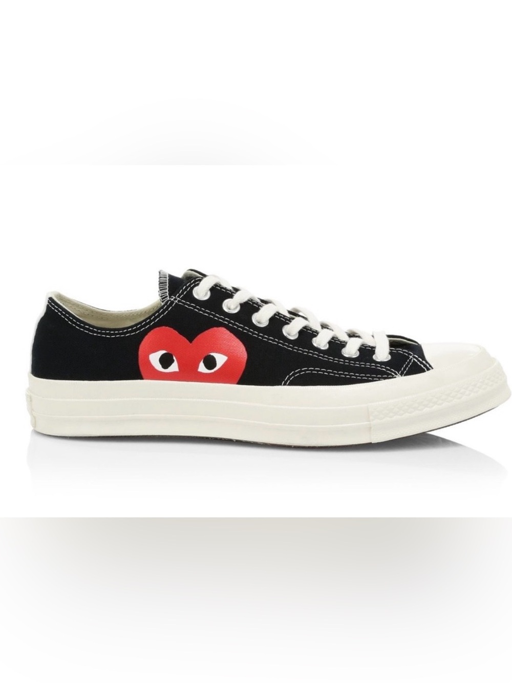 CDG Comme Des Garcons PLAY
x Converse Unisex Chuck Taylor Lace Up Sneakers Black